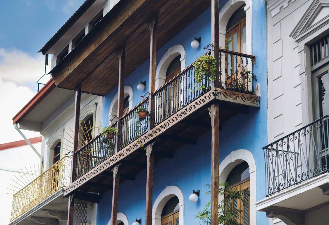 Rehabilitación y pintura de casas y edificios